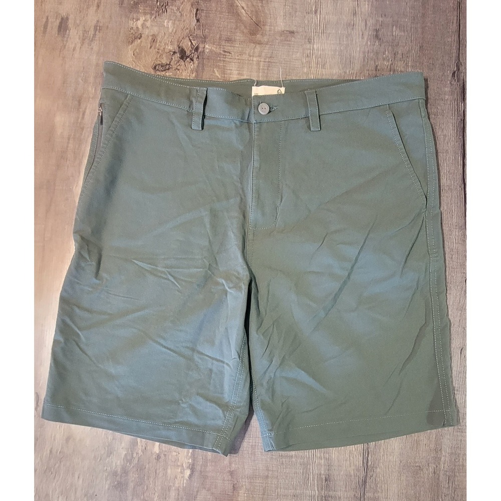 Tasc Performance Mens Tailored Shorts Olive Green Size 34 Active Golf Hiking